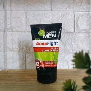 Cek Bpom Men AcnoFight – Anti Acne Scrub In Foam Garnier