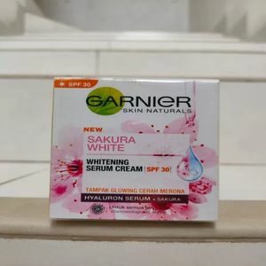 Cek Bpom Skin Naturals Sakura White Whitening Serum Cream Spf30 Garnier