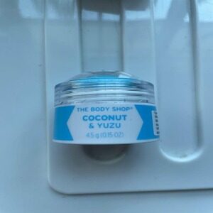 Cek Bpom Coconut & Yuzu Fragrance Dome The Body Shop