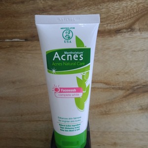Cek Bpom Acnes Natural Care Complete White Face Wash Mentholatum Acnes