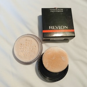 Cek Bpom Touch & Glow Face Powder - Creamy Peach Revlon