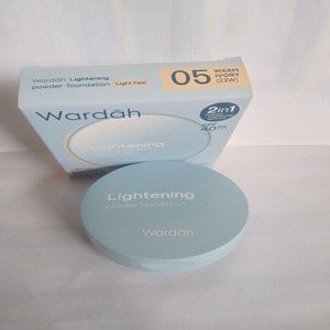 Cek Bpom Lightening Powder Foundation Light Feel 05 Warm Ivory (23W) Wardah