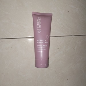 Cek Bpom Perfect Purifying Facial Foam With Centella Asiatica Extract and Niacinamide Mineral Botanica