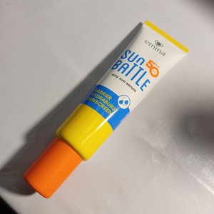 Cek Bpom Sun Battle Spf 50 Pa++++ Barrier Hydraburst Sunscreen Emina