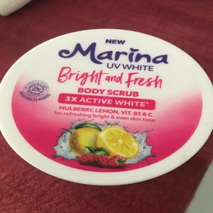 Cek Bpom UV White Body Scrub - Bright & Fresh Marina