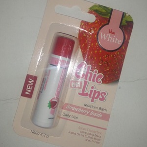 Cek Bpom Moisture Balm Chic On Lips - Strawberry Inside Viva White