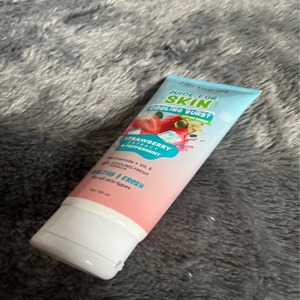 Cek Bpom Juice For Skin Cooling Burst Lotion Serum – Strawberry Extract & Peppermint Herborist